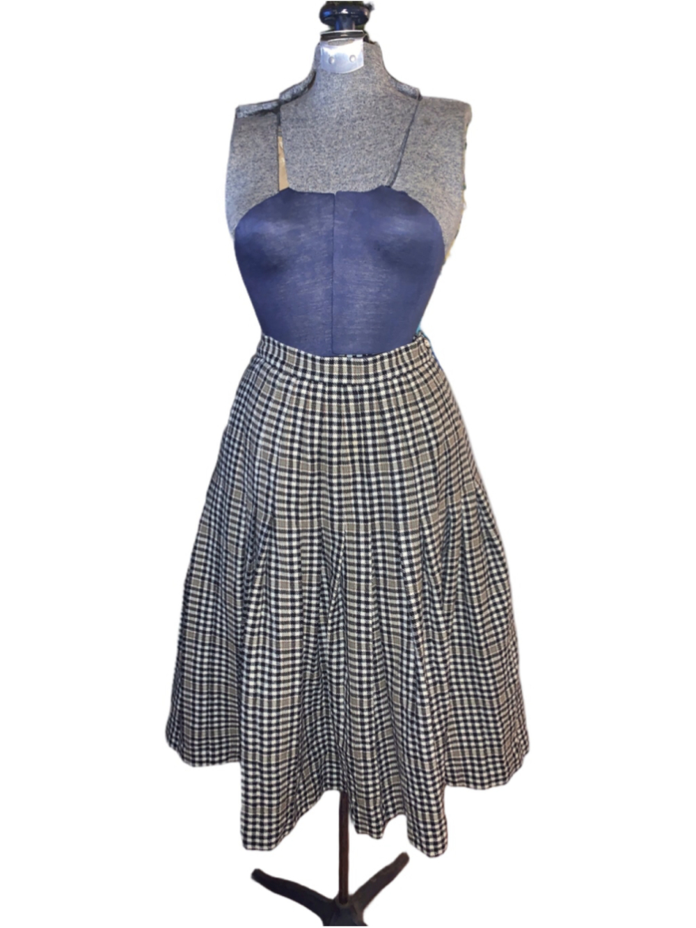Women's Clan Laird Plaid A-Line Skirt Size 6 Black White